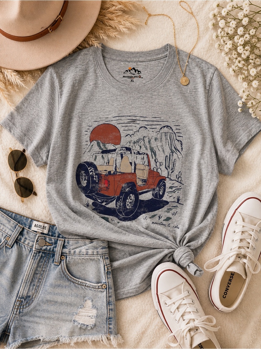 Mountain & Isles Desert Jeep Graphic Tee | Gray XL Western Boho